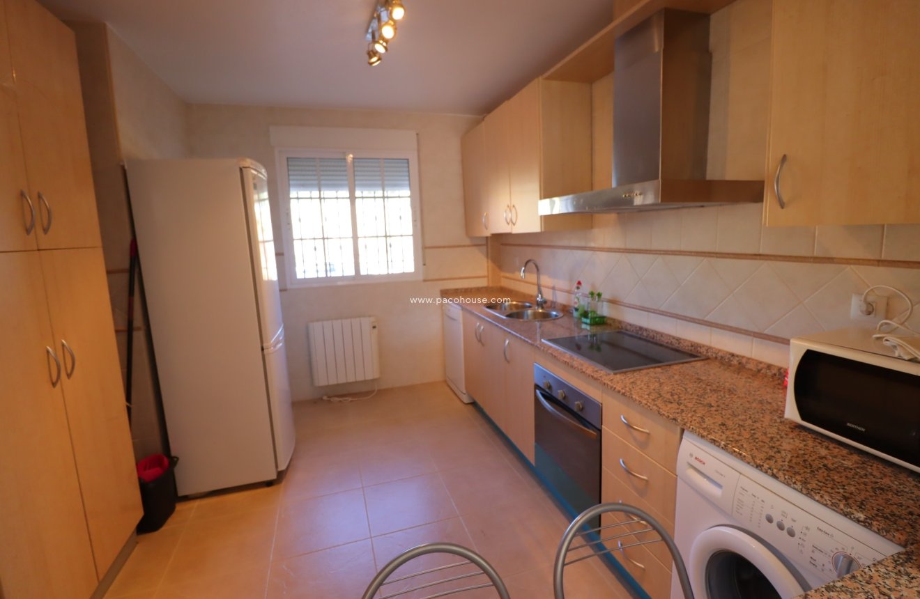 Resale - Duplex -
La Parroquia