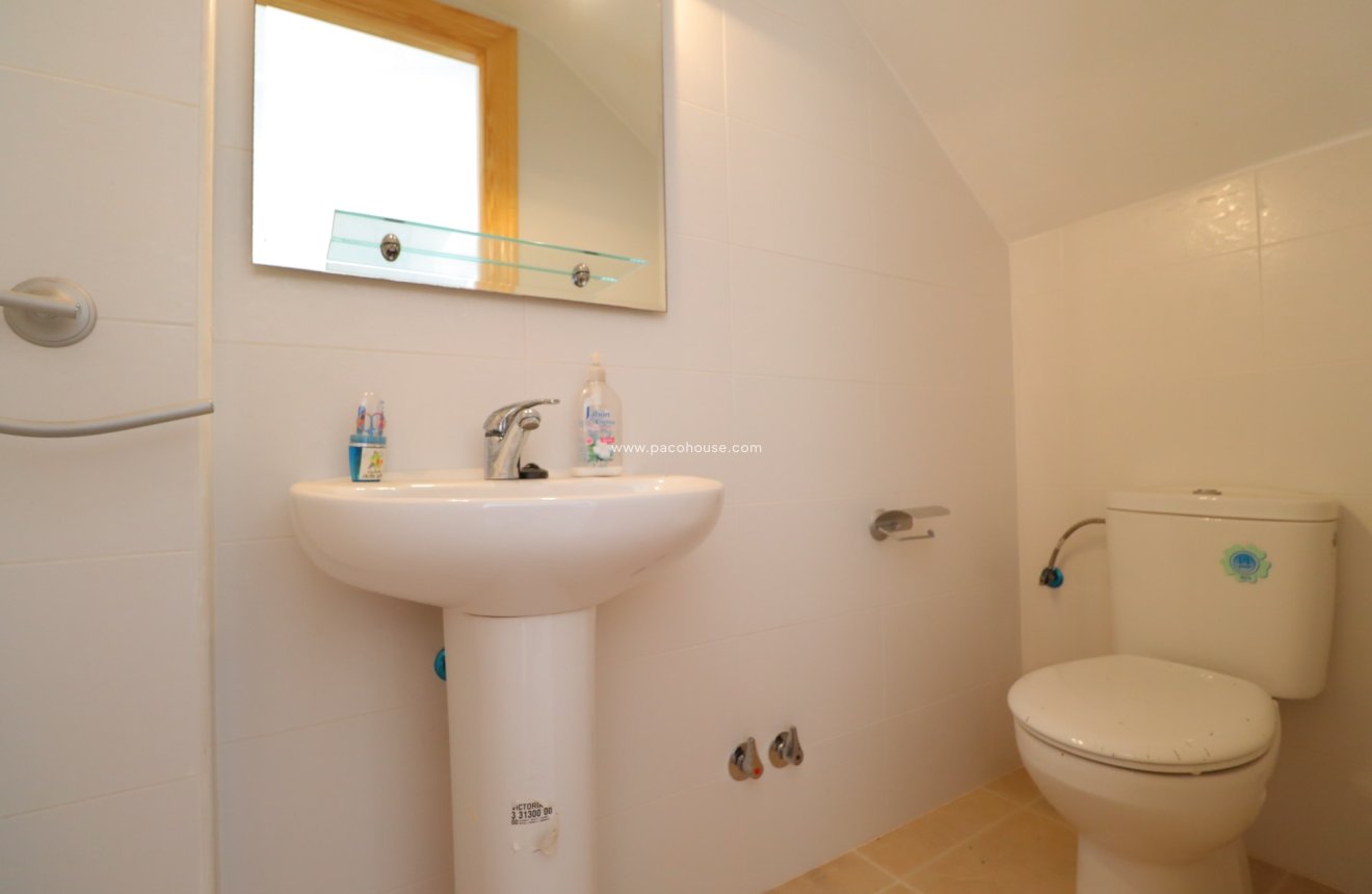 Resale - Duplex -
La Parroquia