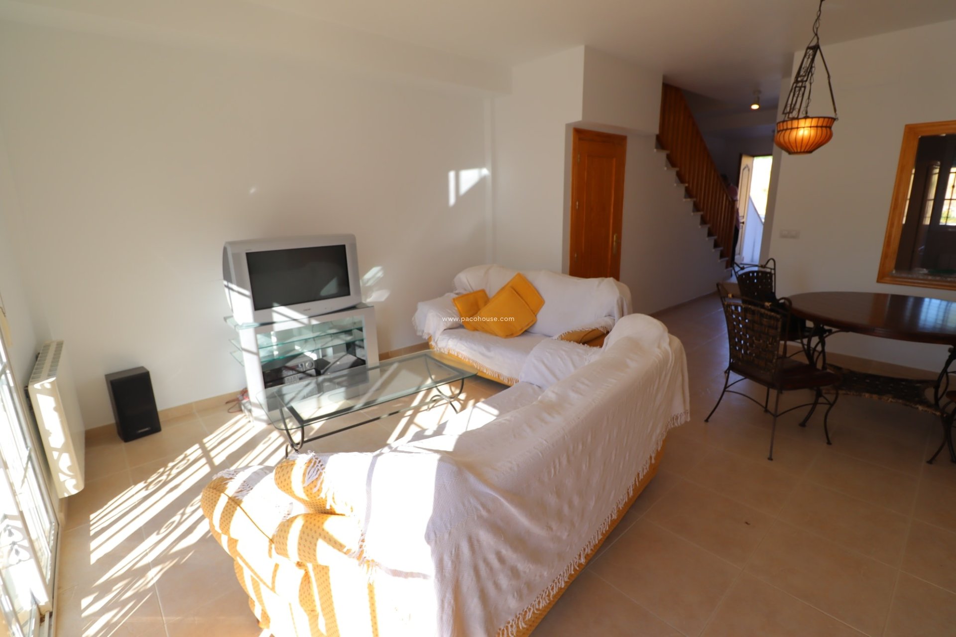 Resale - Duplex -
La Parroquia