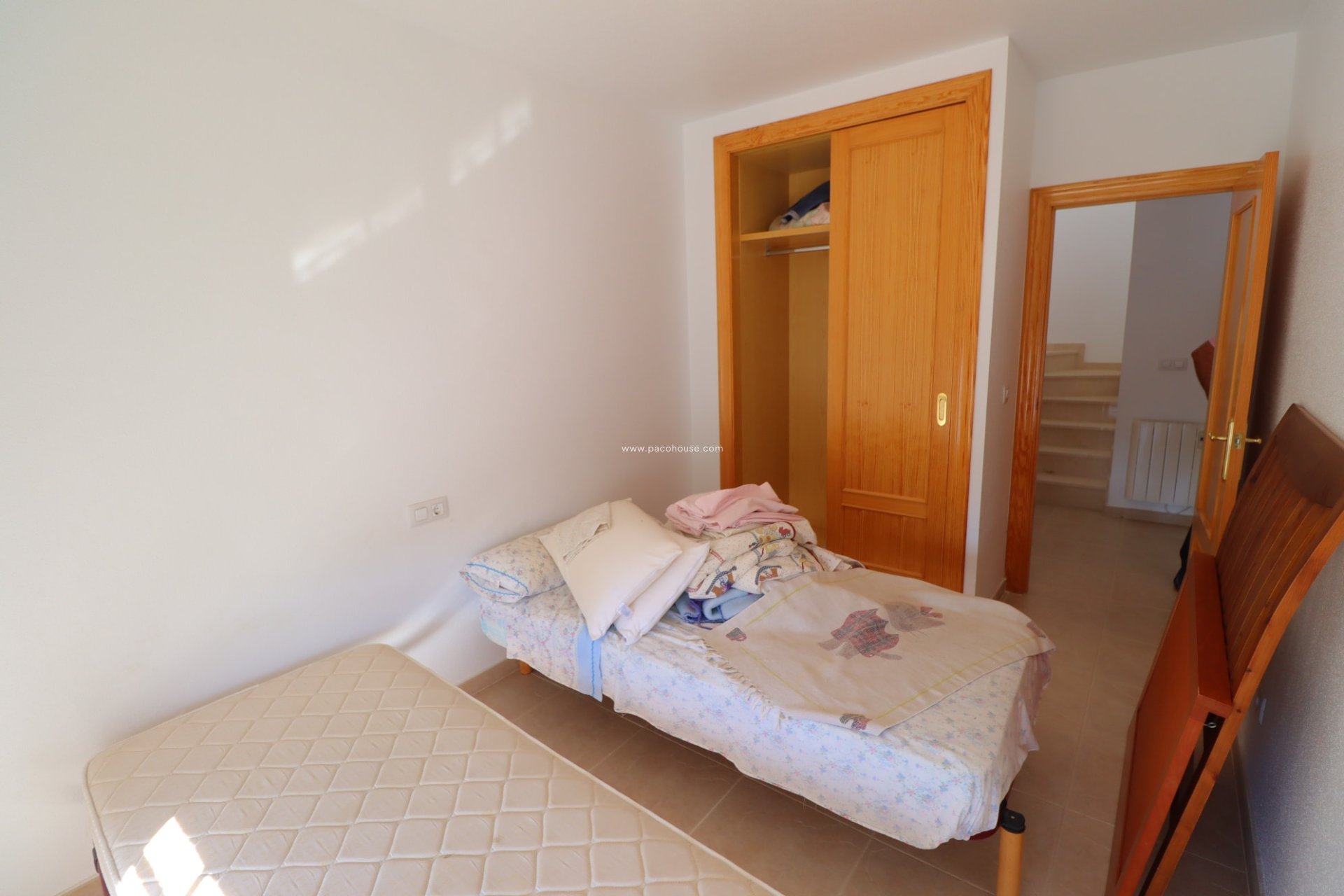 Resale - Duplex -
La Parroquia