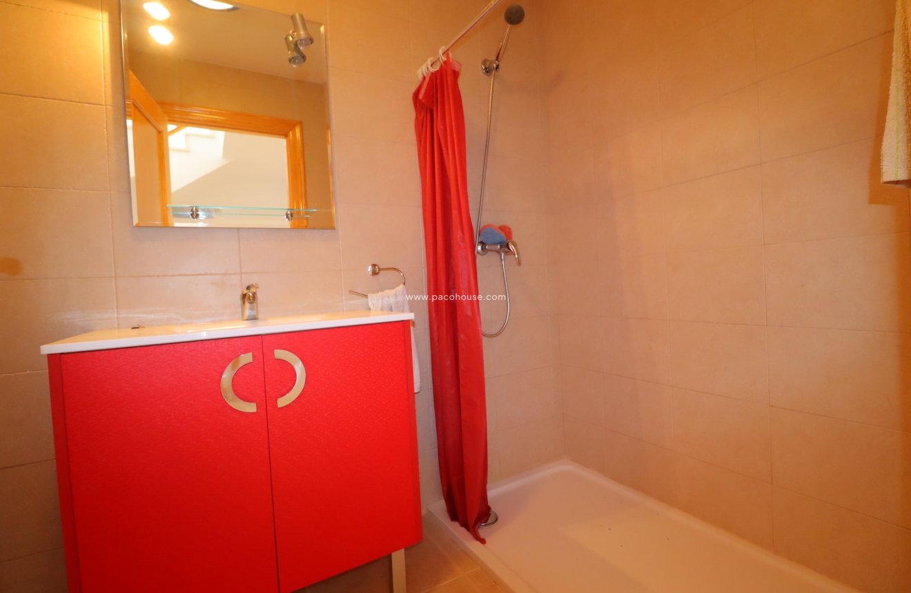 Resale - Duplex -
La Parroquia