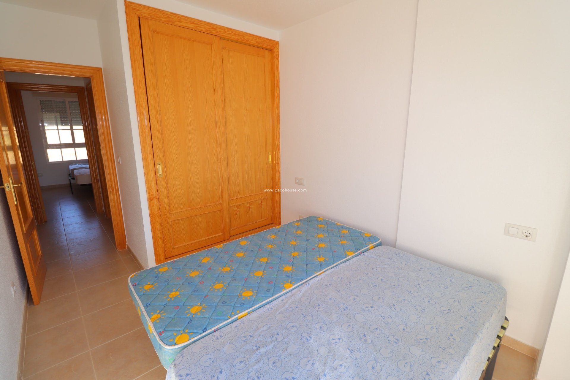 Resale - Duplex -
La Parroquia