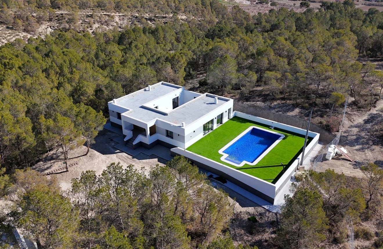 Resale - New Development -
La Parroquia