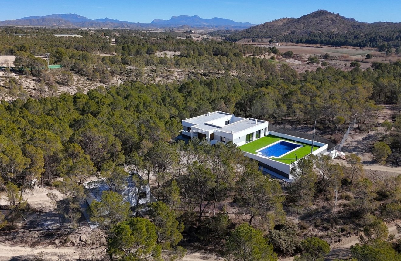 Resale - New Development -
La Parroquia