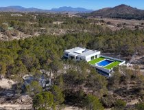 Resale - New Development -
La Parroquia