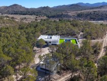 Resale - New Development -
La Parroquia