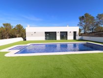 Resale - New Development -
La Parroquia