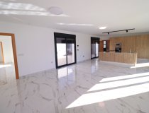 Resale - New Development -
La Parroquia