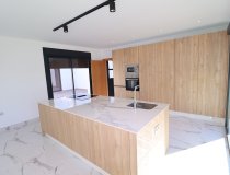 Resale - New Development -
La Parroquia