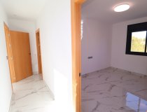 Resale - New Development -
La Parroquia