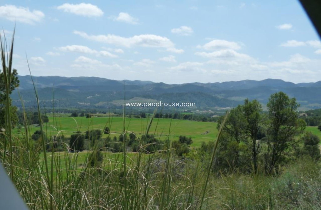 Resale - Plot / Land -
La Parroquia