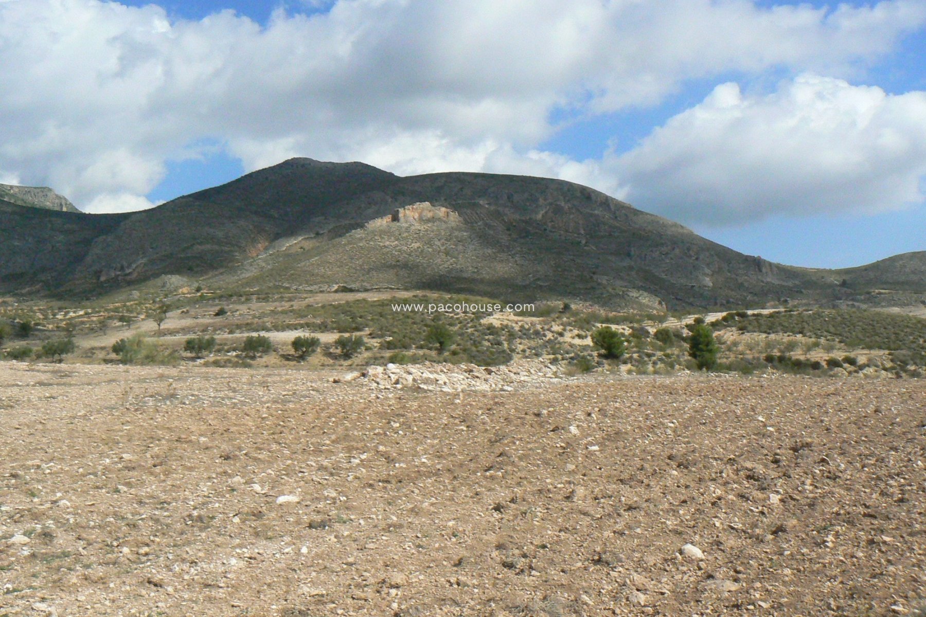 Resale - Plot / Land -
La Parroquia