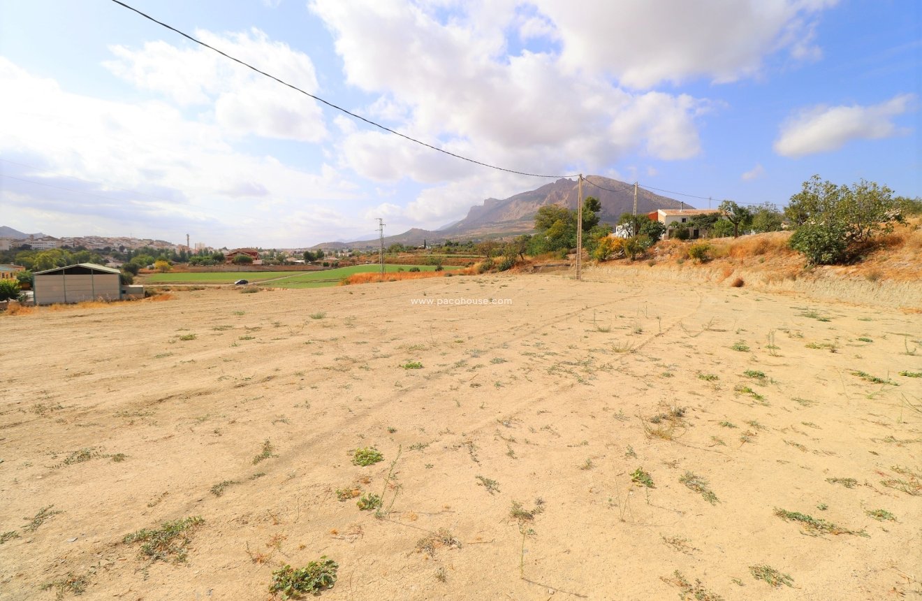 Resale - Plot / Land -
Velez-Rubio