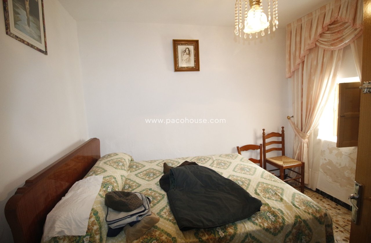 Resale - Town House -
Velez-Blanco