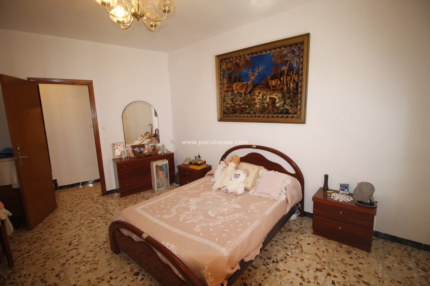 Resale - Town House -
Velez-Blanco