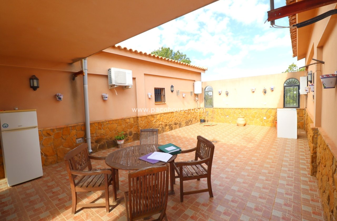 Resale - Villa -
Aledo