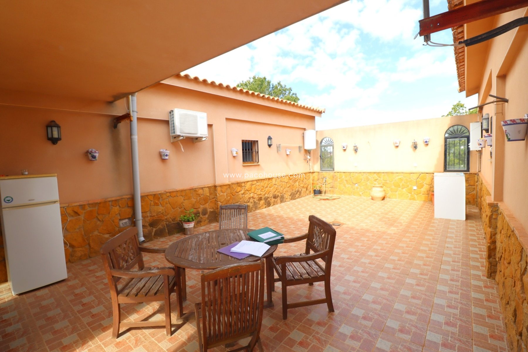 Resale - Villa -
Aledo