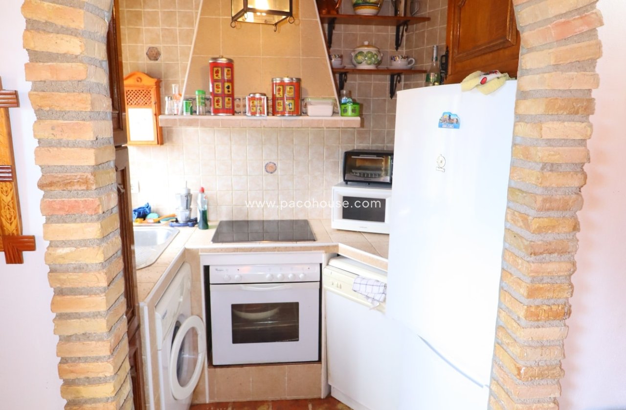 Resale - Villa -
Aledo