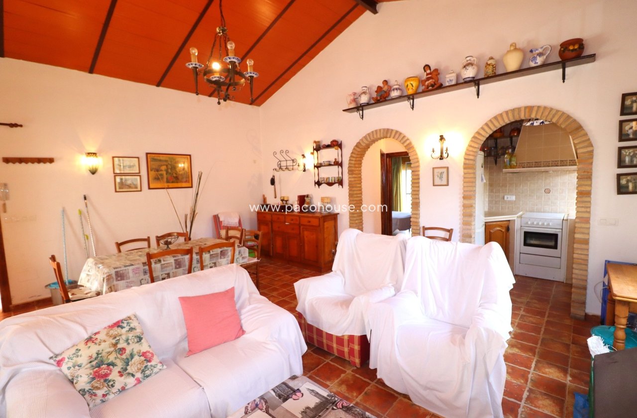 Resale - Villa -
Aledo