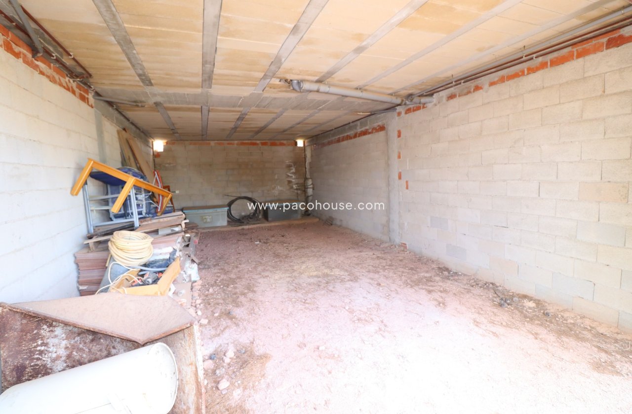 Resale - Villa -
Aledo