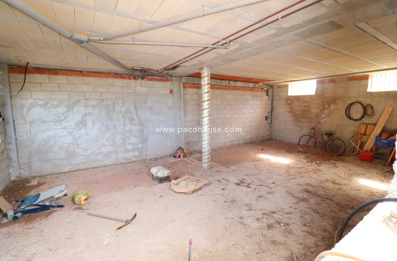 Resale - Villa -
Aledo