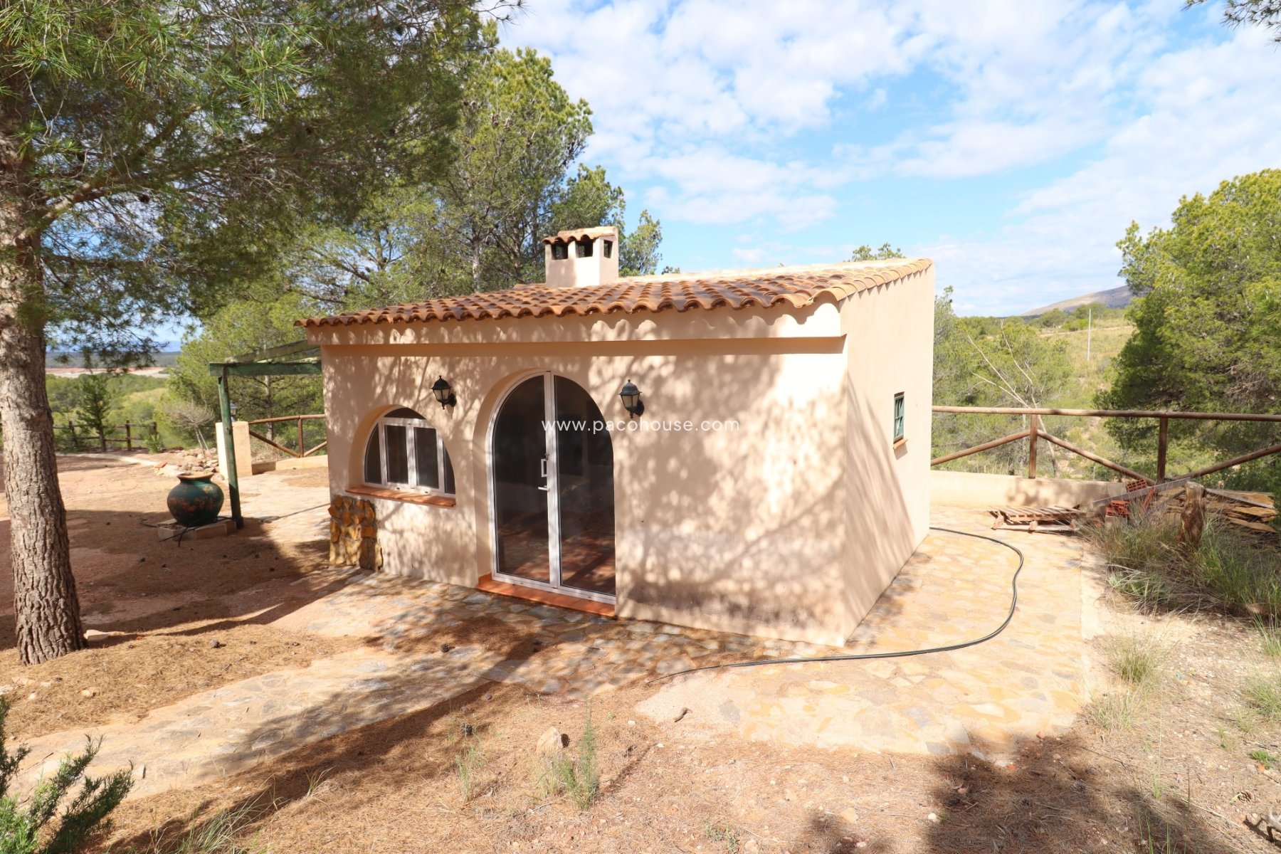 Resale - Villa -
Aledo