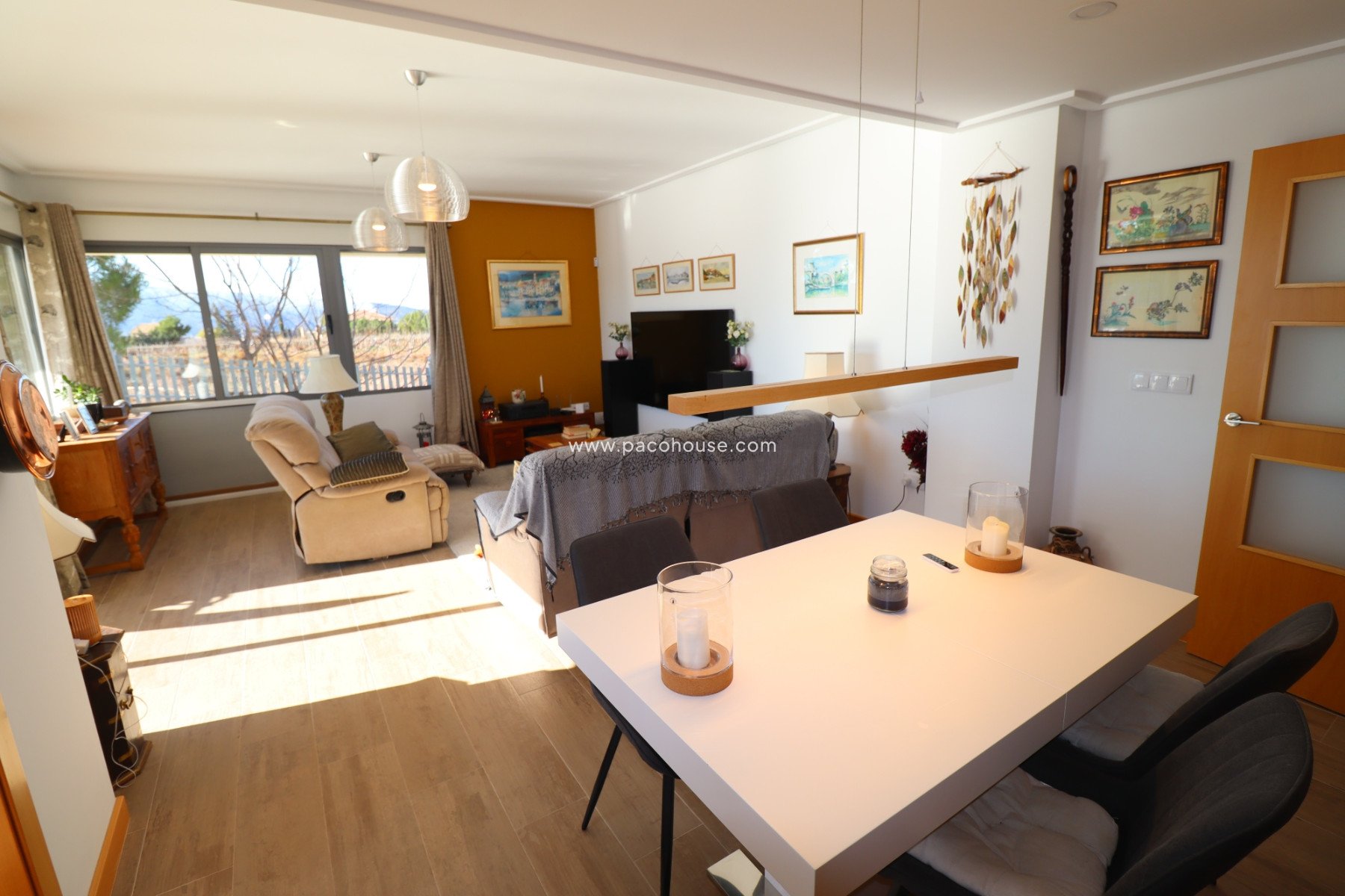 Resale - Villa -
Aledo