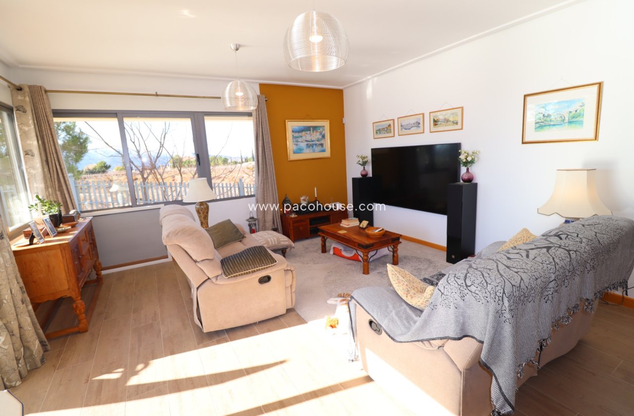 Resale - Villa -
Aledo