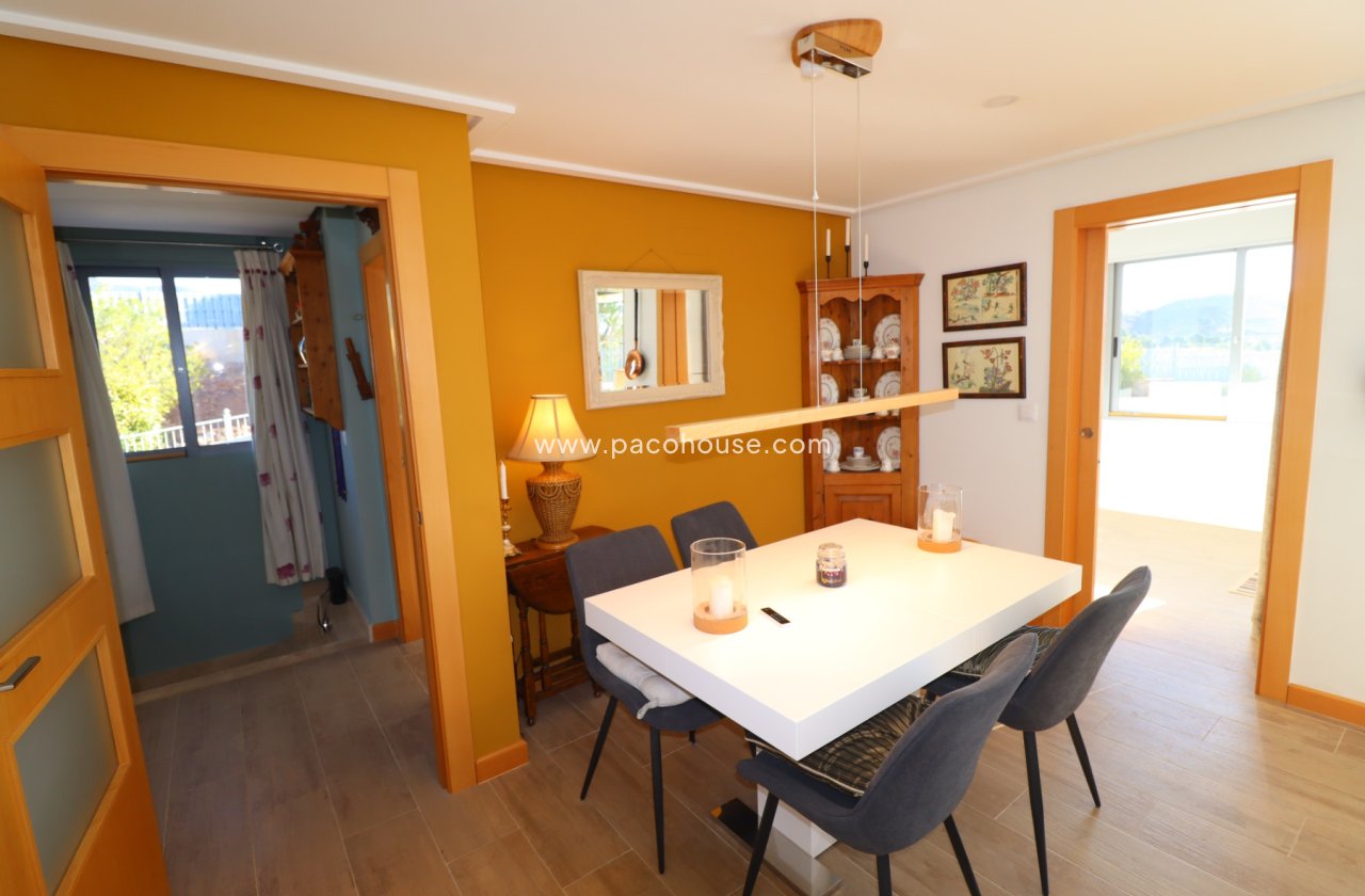 Resale - Villa -
Aledo