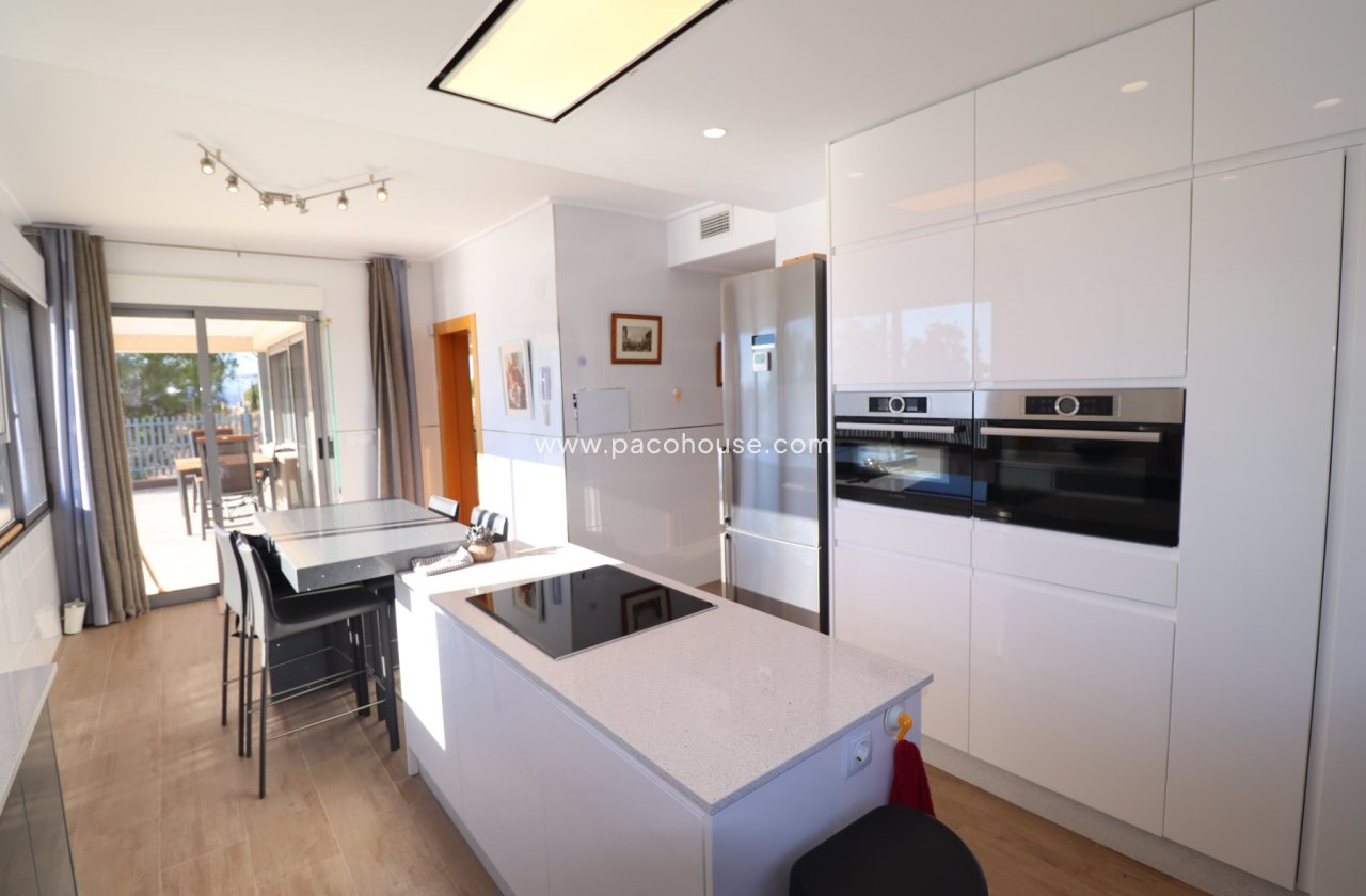 Resale - Villa -
Aledo