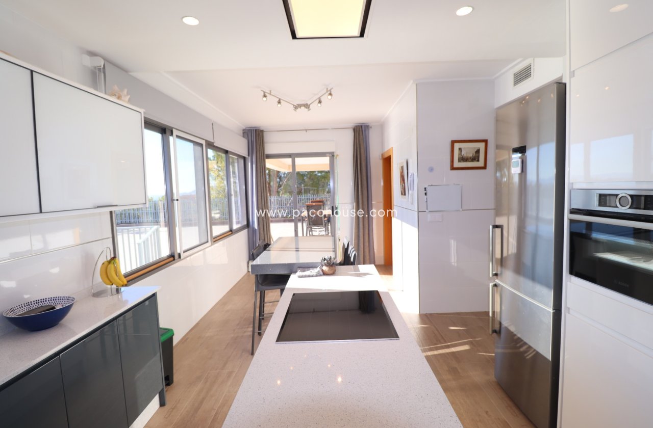 Resale - Villa -
Aledo