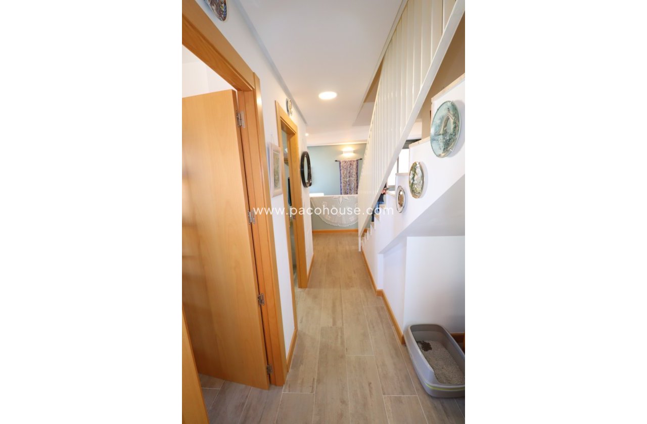Resale - Villa -
Aledo