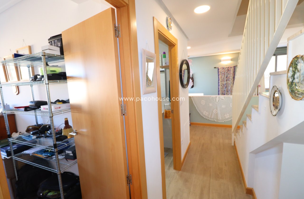 Resale - Villa -
Aledo