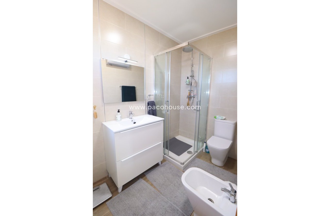 Resale - Villa -
Aledo