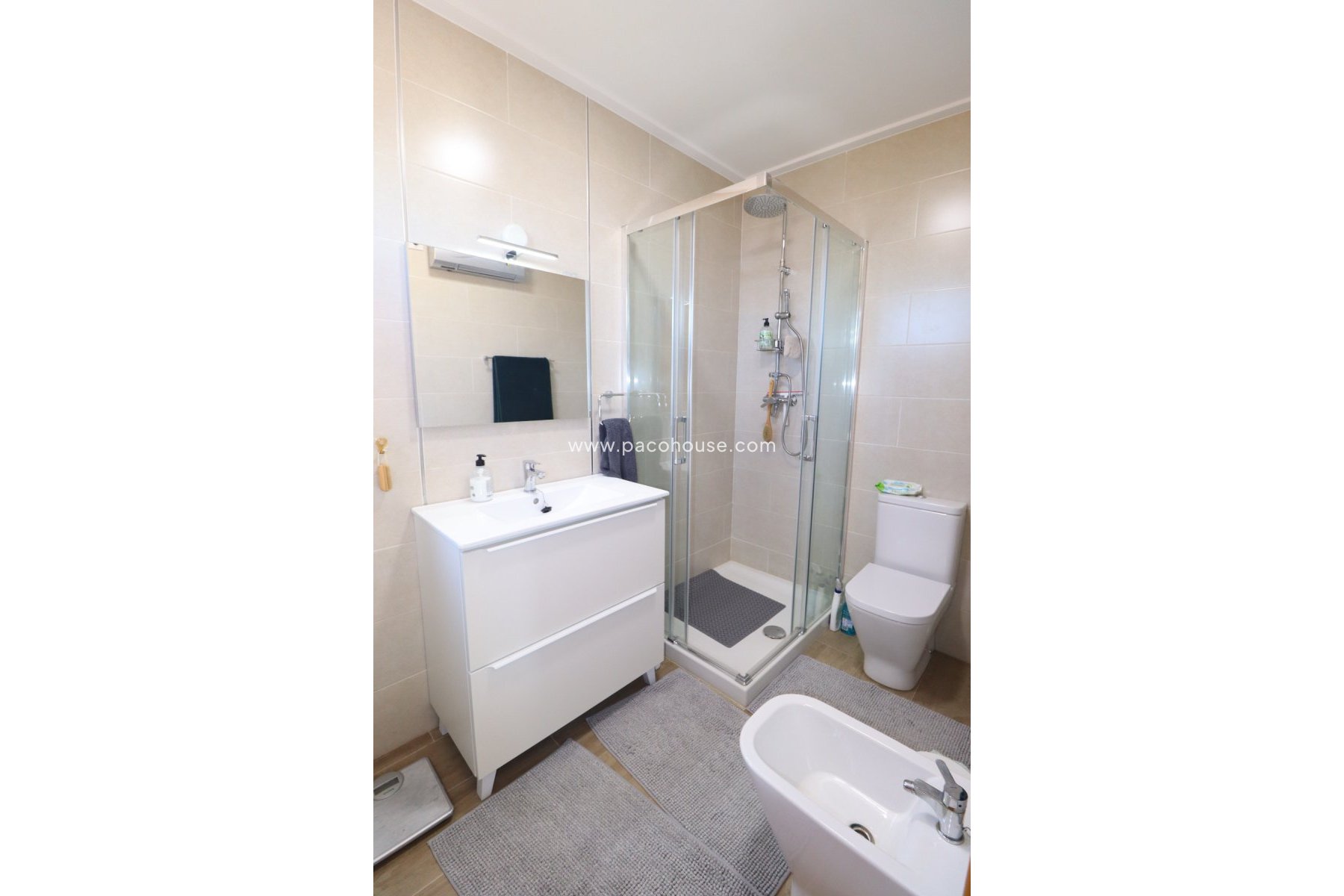 Resale - Villa -
Aledo