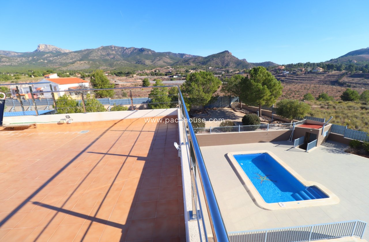 Resale - Villa -
Aledo