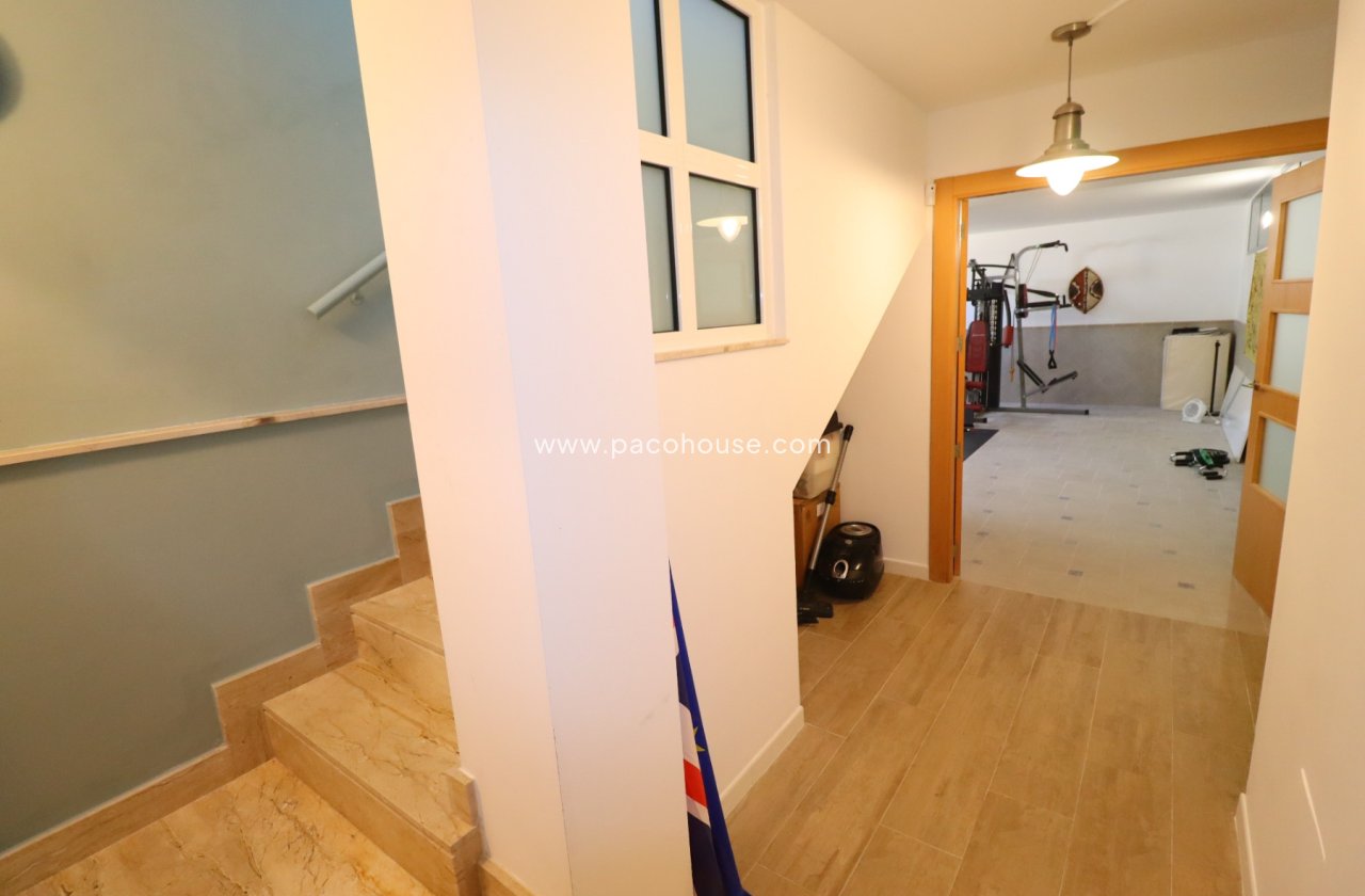 Resale - Villa -
Aledo