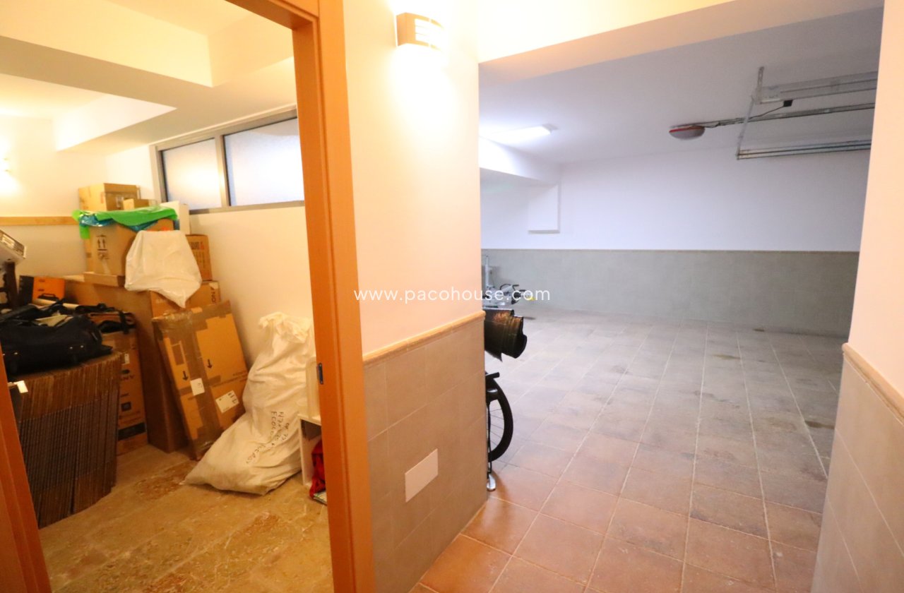 Resale - Villa -
Aledo