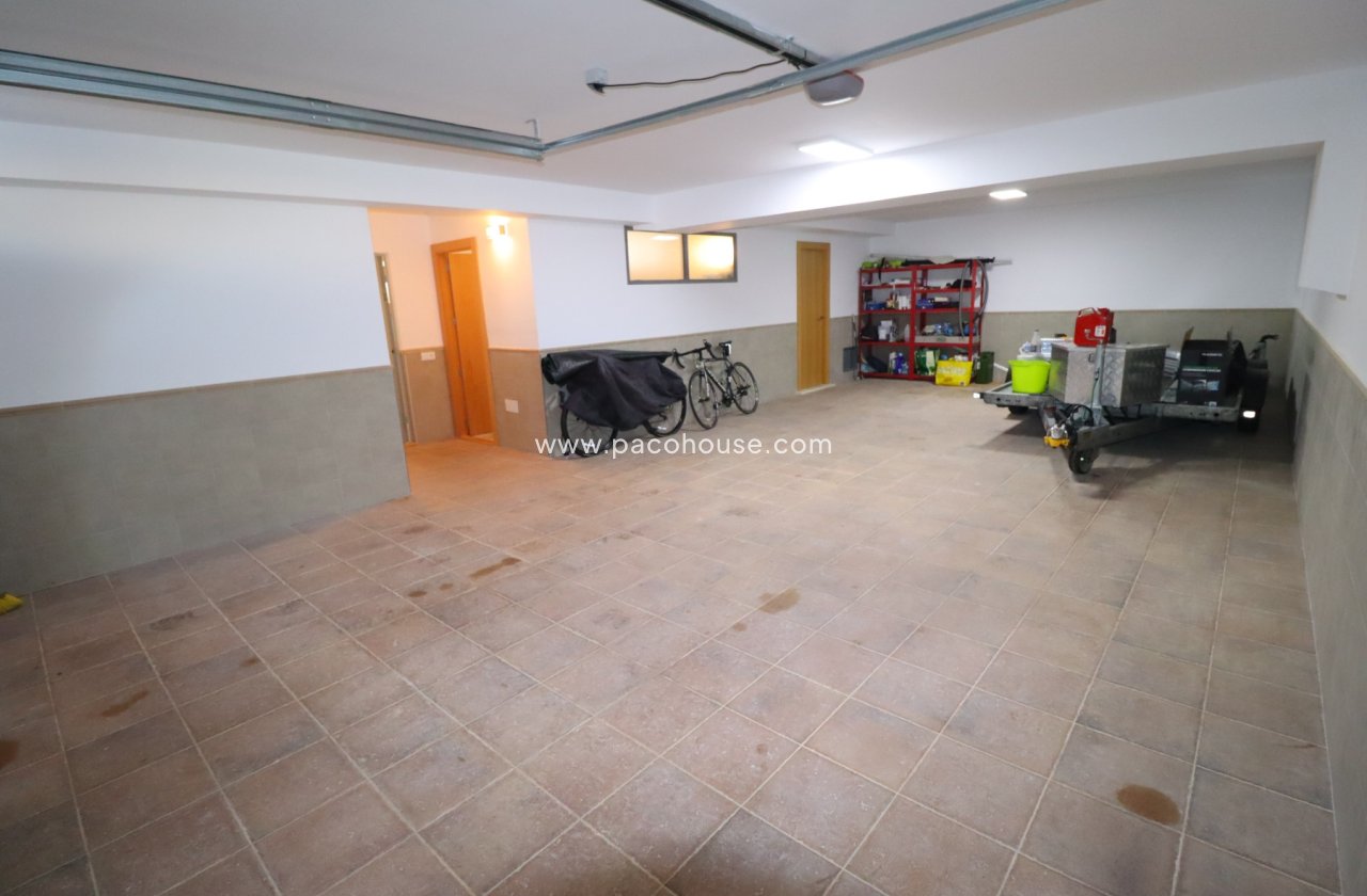 Resale - Villa -
Aledo
