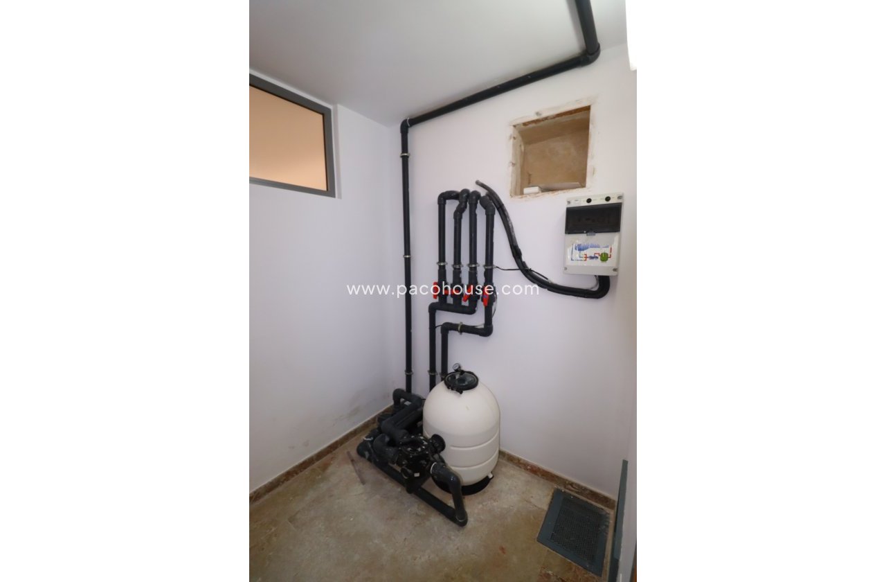 Resale - Villa -
Aledo