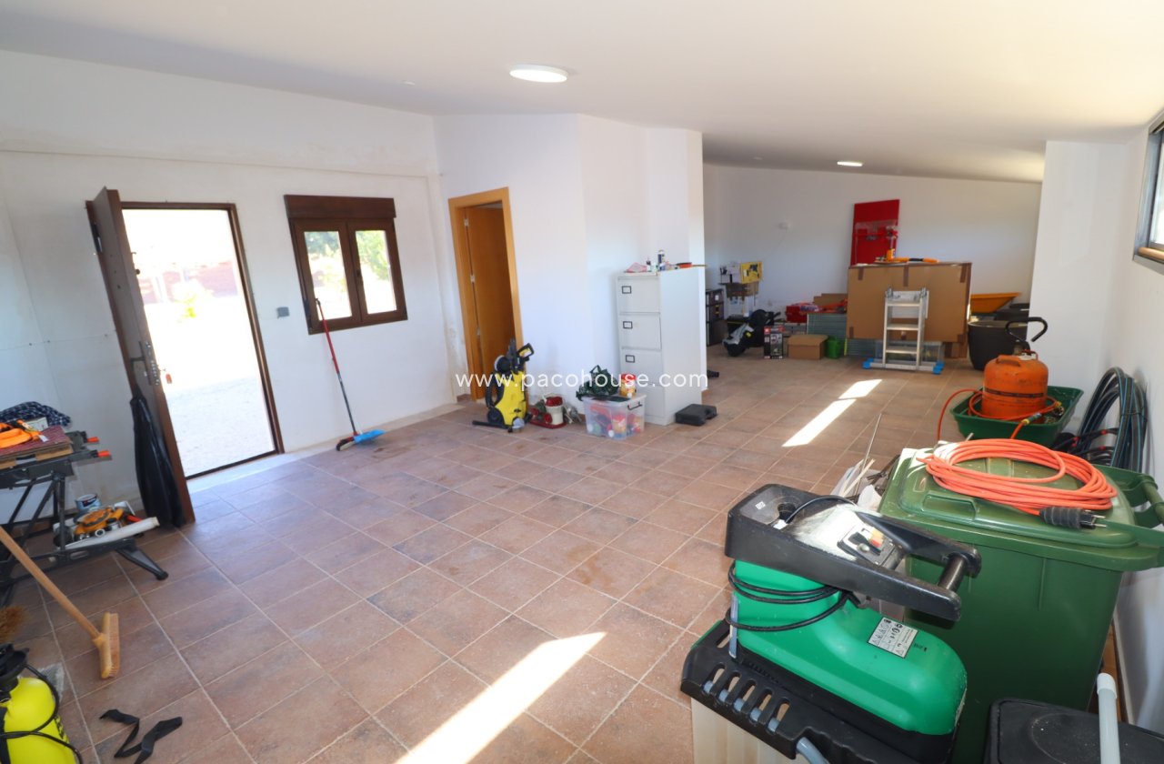 Resale - Villa -
Aledo