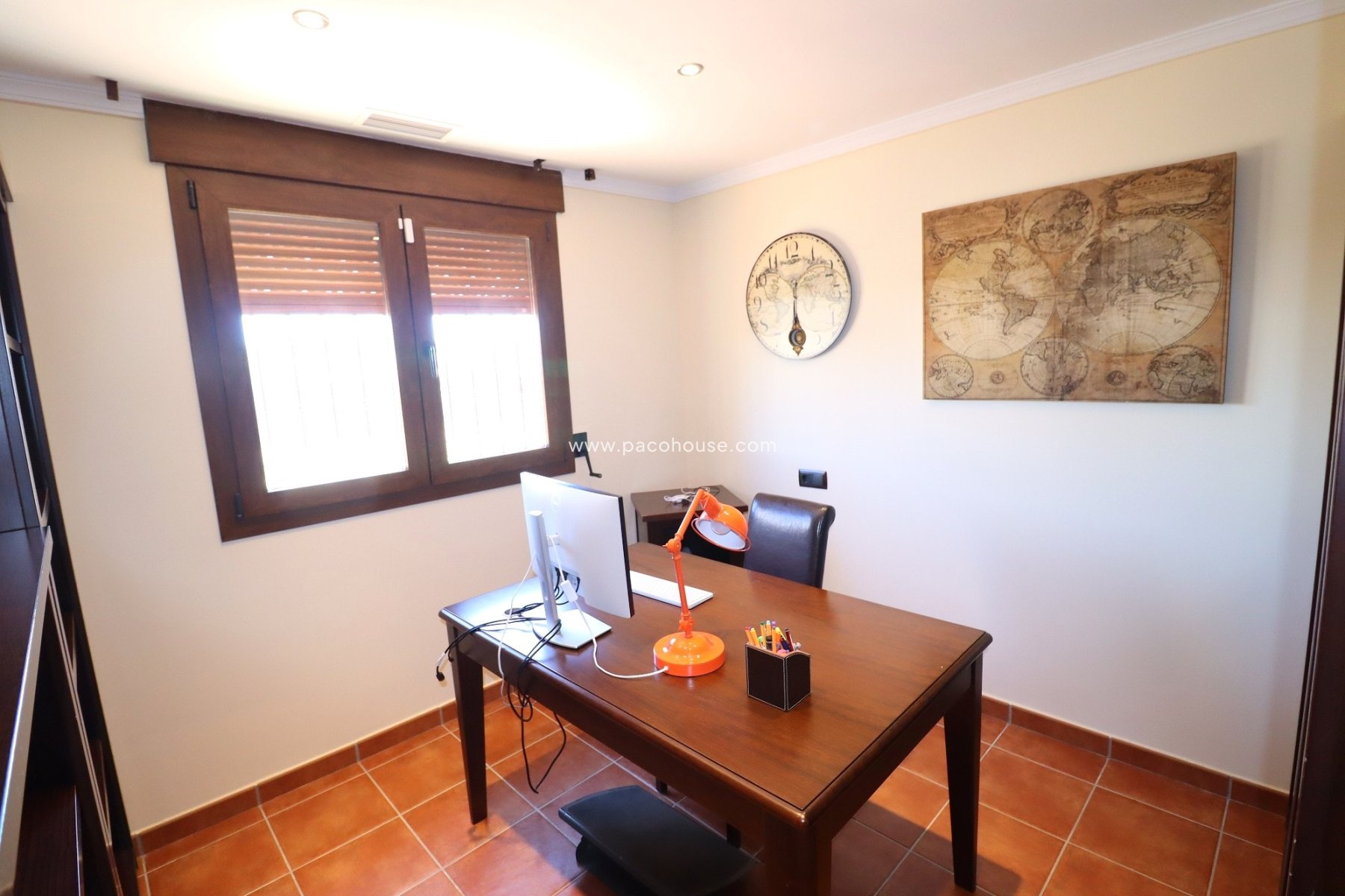 Resale - Villa -
Almendricos