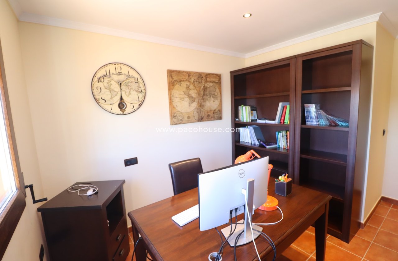 Resale - Villa -
Almendricos