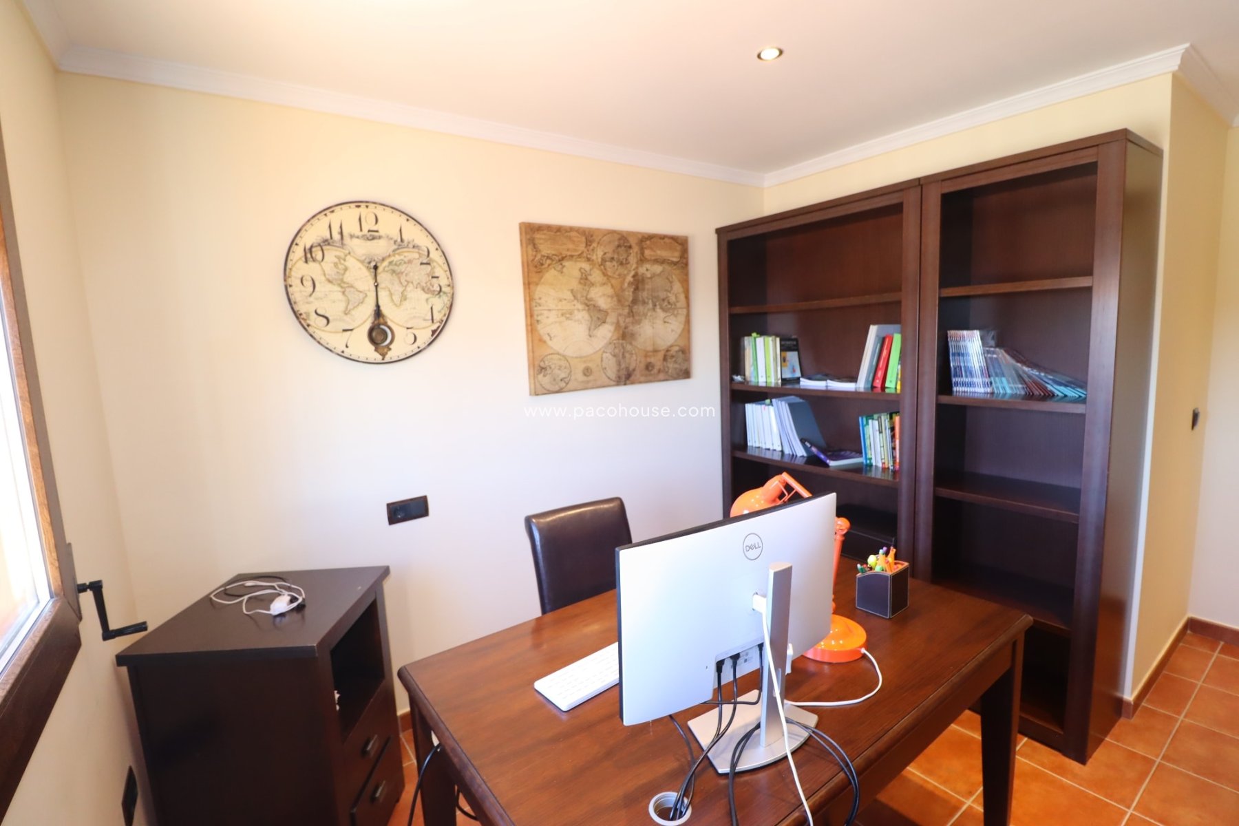 Resale - Villa -
Almendricos