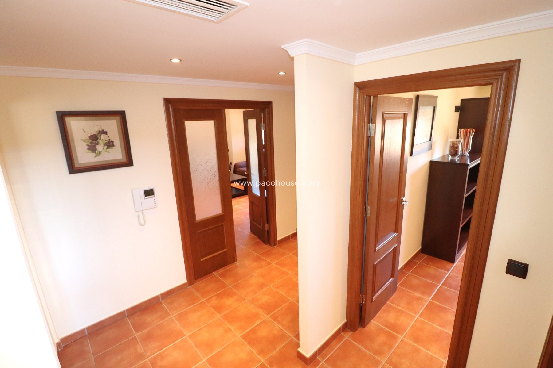 Resale - Villa -
Almendricos