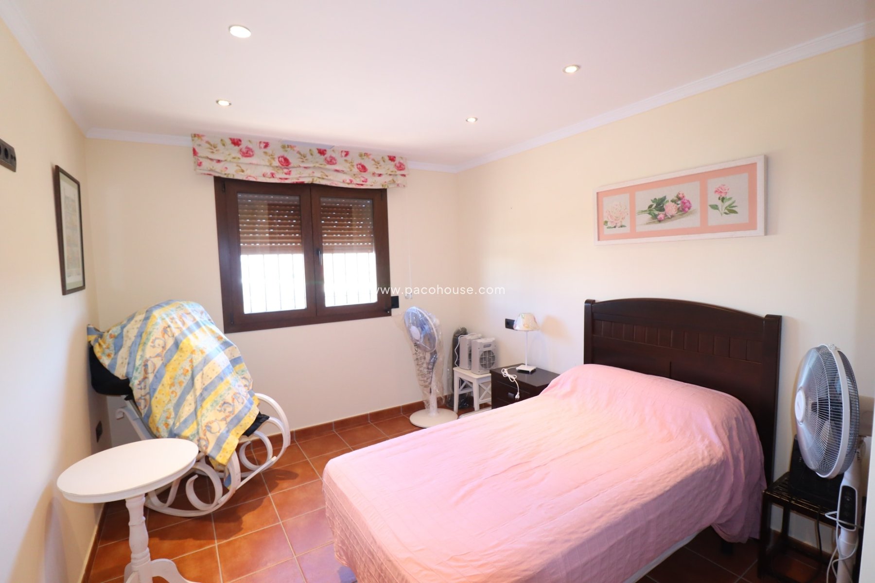 Resale - Villa -
Almendricos