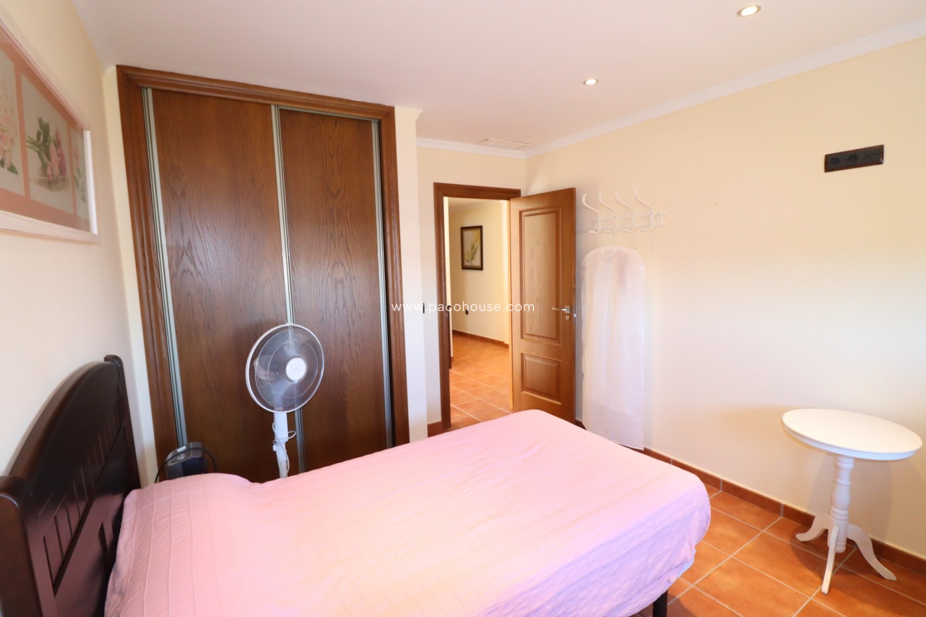 Resale - Villa -
Almendricos