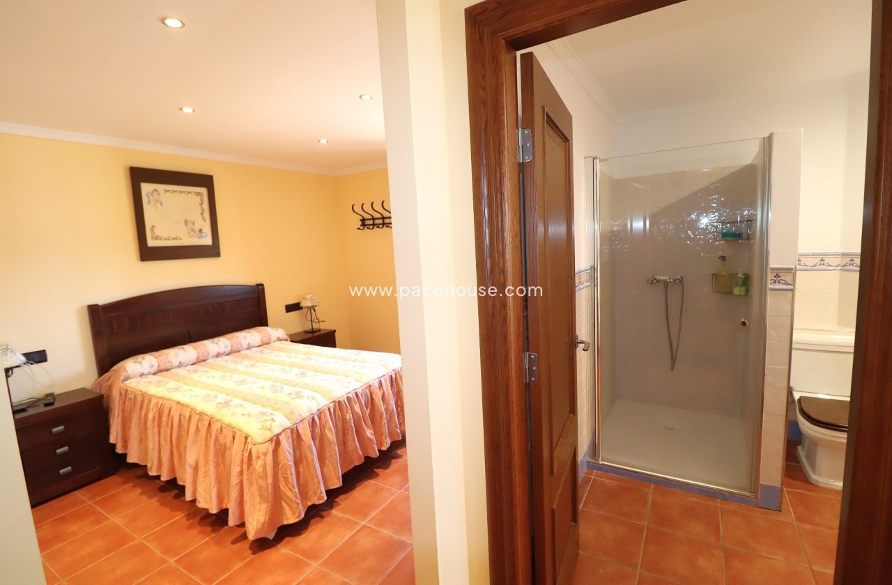 Resale - Villa -
Almendricos