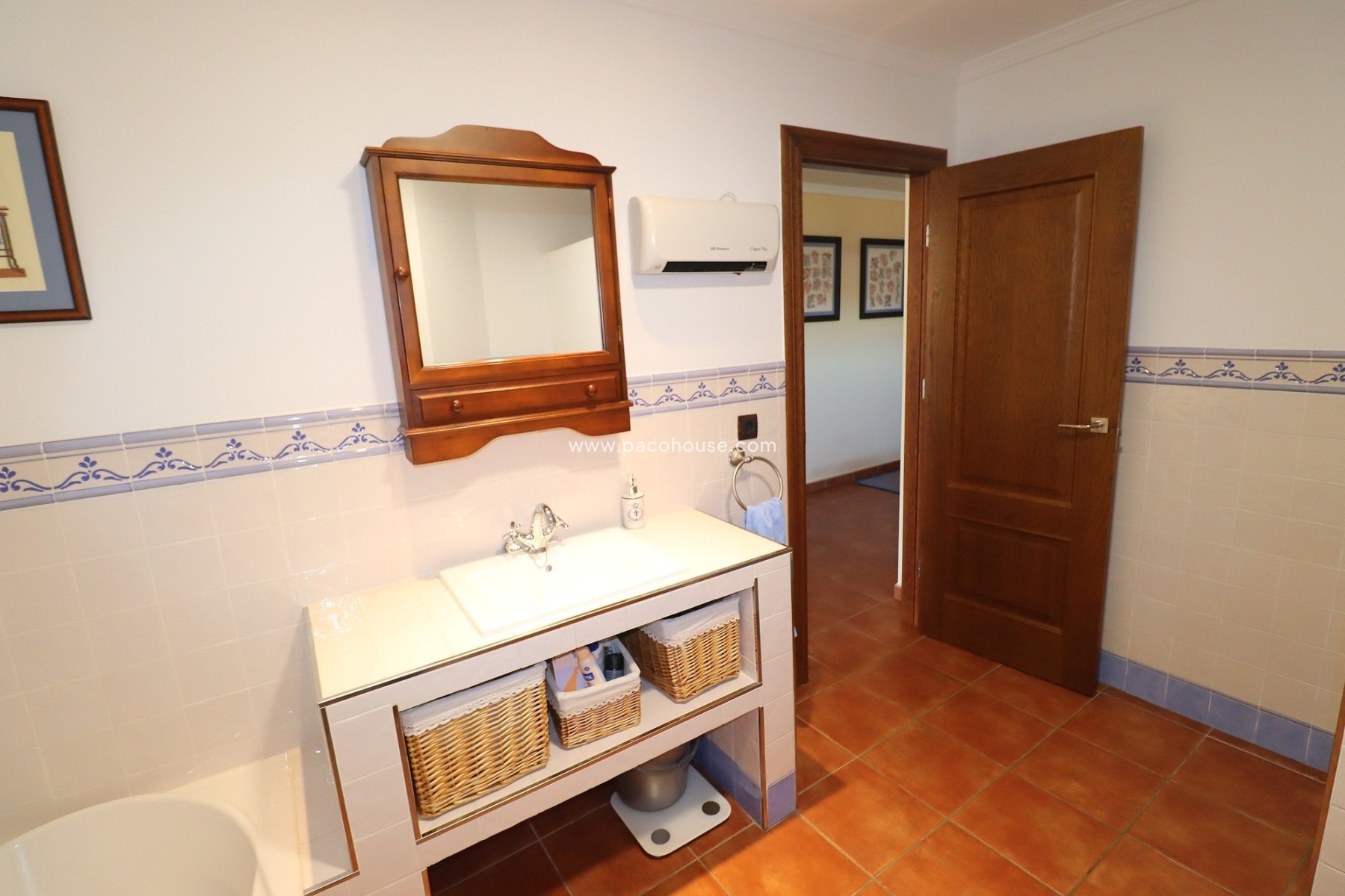 Resale - Villa -
Almendricos