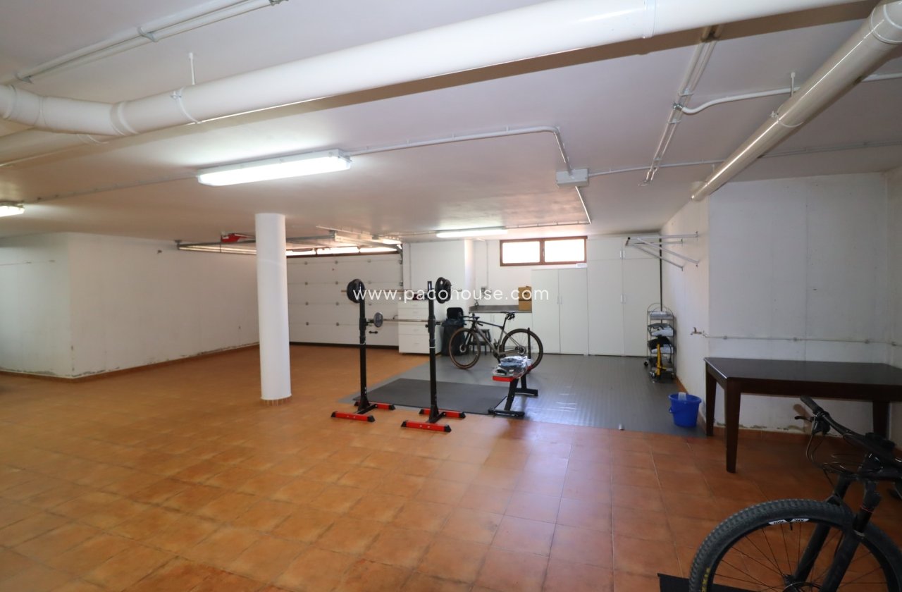 Resale - Villa -
Almendricos